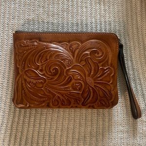 Patricia Nash wristlet